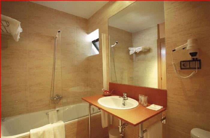 غرفة قياسية, Mirador De Gornazo