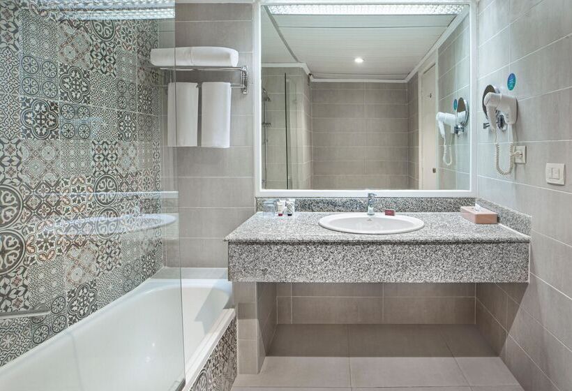 اتاق یک تخته با چشم‌انداز باغ, Pyramisa Island Hotel Aswan