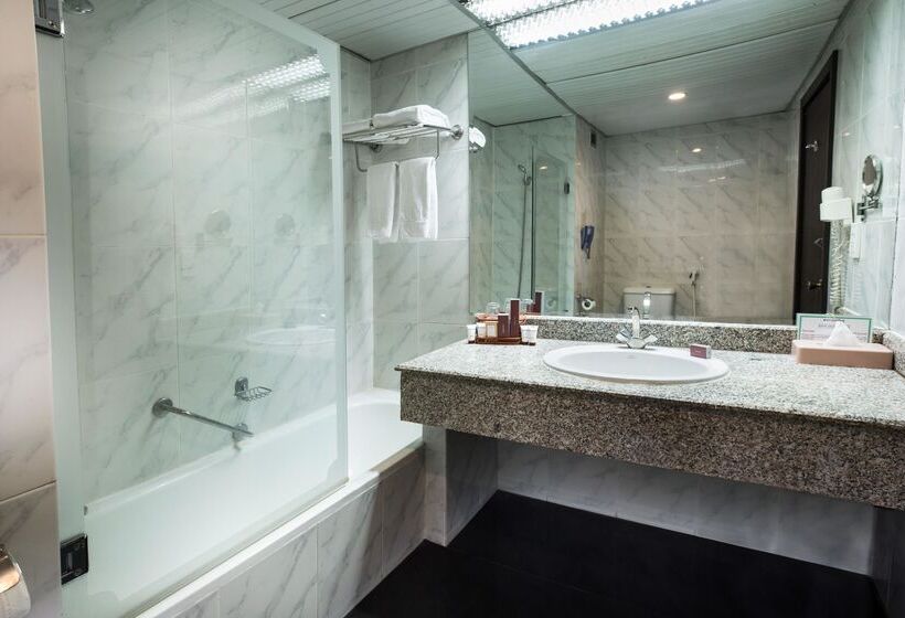 اتاق یک تخته با چشم‌انداز باغ, Pyramisa Island Hotel Aswan