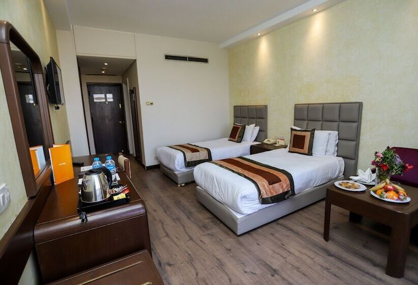 اتاق یک تخته با چشم‌انداز باغ, Pyramisa Island Hotel Aswan