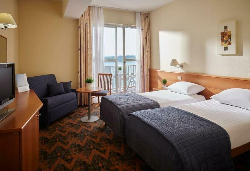 اتاق خانوادگی با چشم‌انداز دریا, Riviera   Terme & Wellness Lifeclass