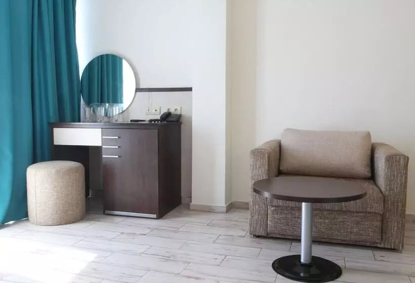 اتاق استاندارد یک تخته با بالکن, Smartline Meridian