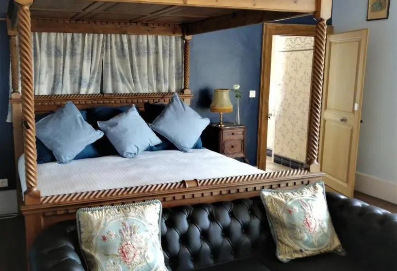Camera Standard Letto King, Chateau De Linard