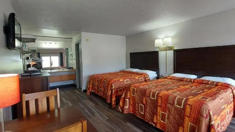 ２ダブルベッドのスタンダードルーム, Canaan Motel