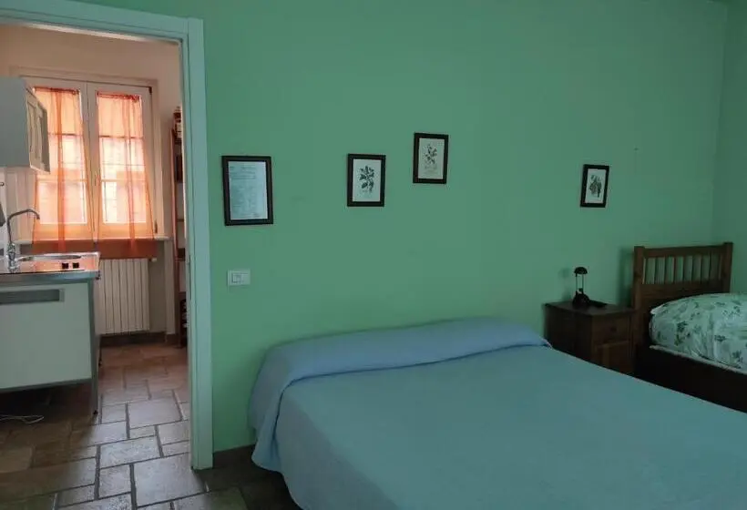 Standard Kolmen Hengen Huone, Agriturismo Vignarello