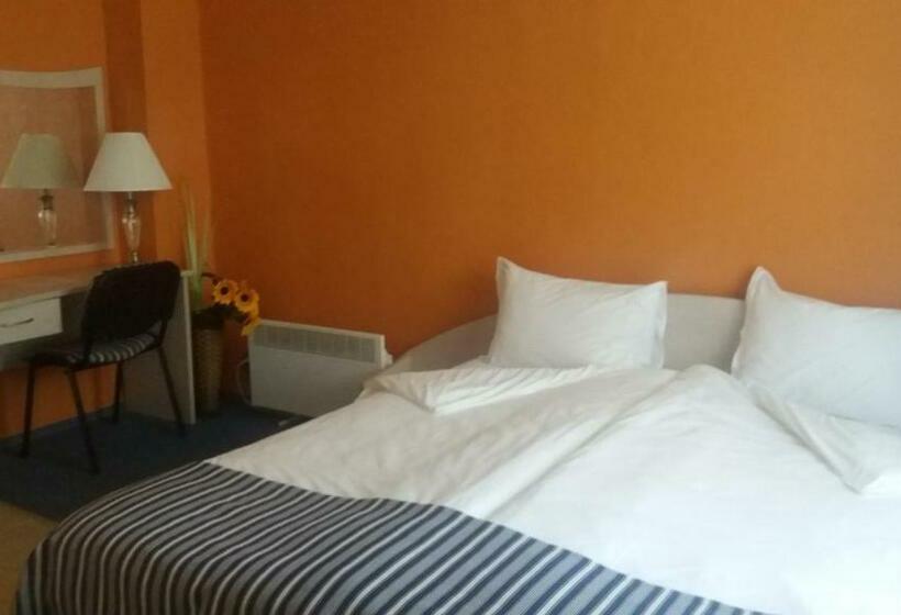 חדר דלוקס, Perfect