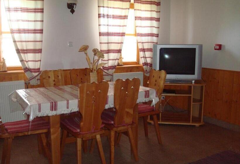 Апартаменты 2 Спальни, Major Hotel és Palóc Apartmanház