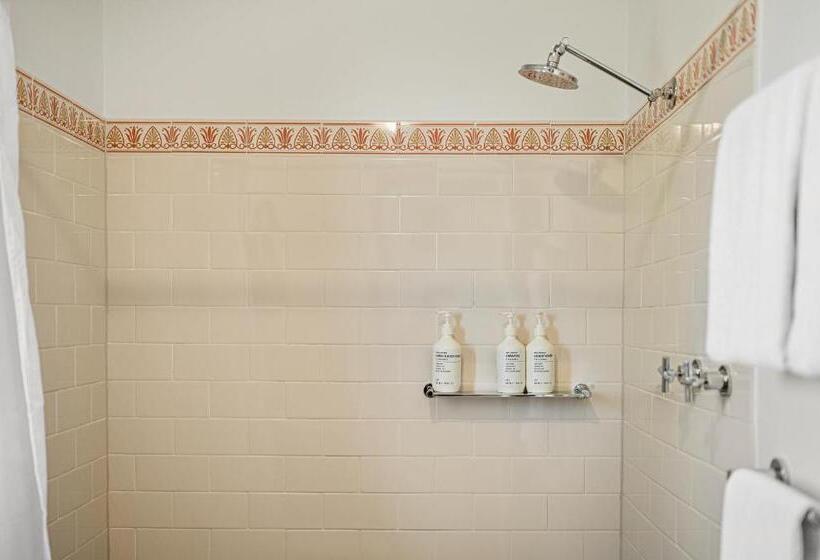 スタンダードルーム, The Shore Motel Milang