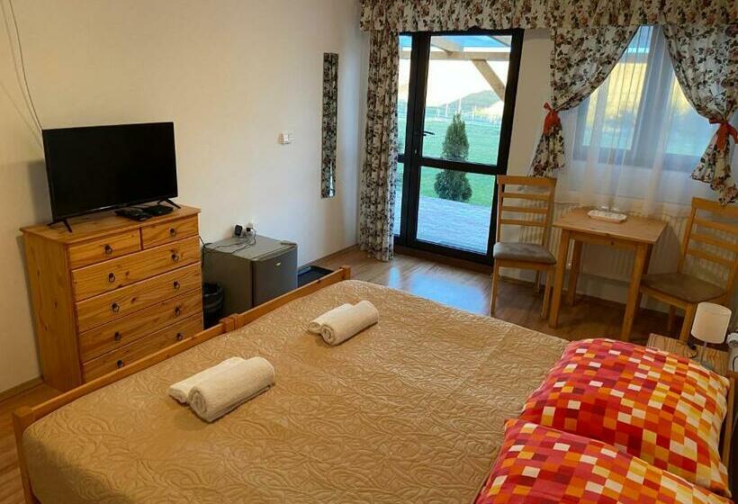 חדר סטנדרט, Aranyló Vendégház