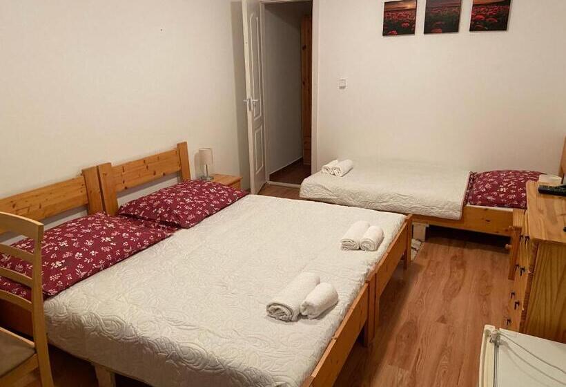 חדר סטנדרט, Aranyló Vendégház