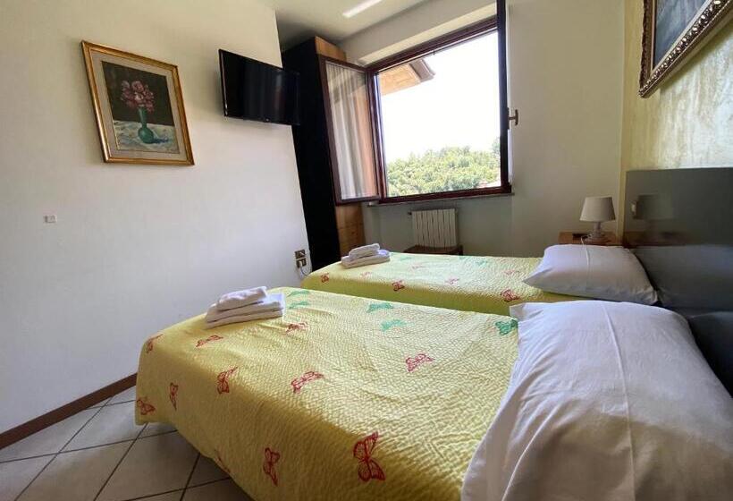 חדר סטנדרט חדר אמבטיה משותף, B&b Nonna Cecilia