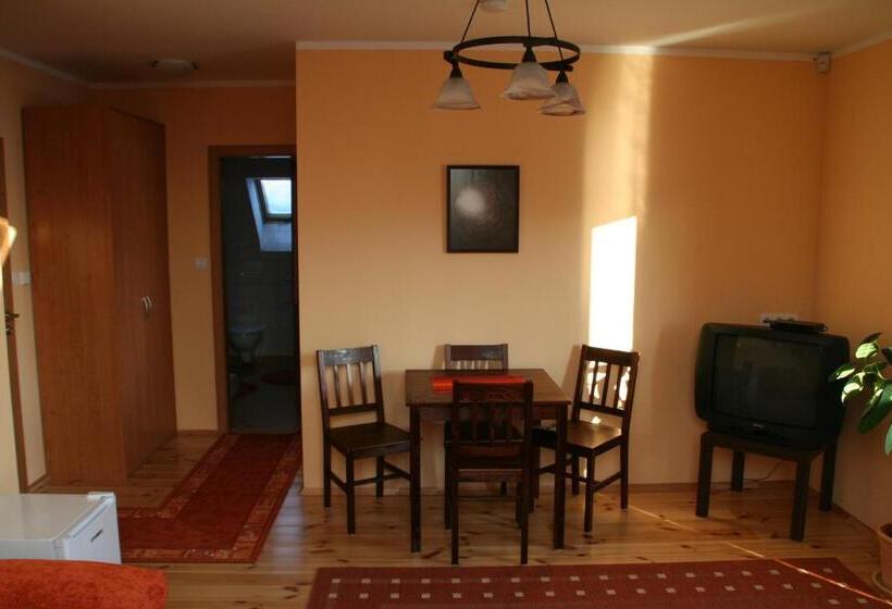 套房, Pension čtyřlístek