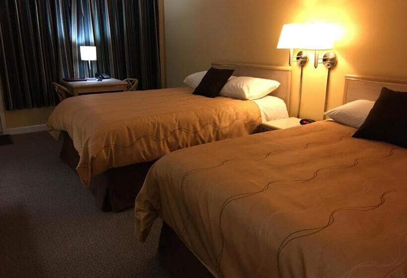 غرفة عائلية, Westwood Motel 100 Mile House