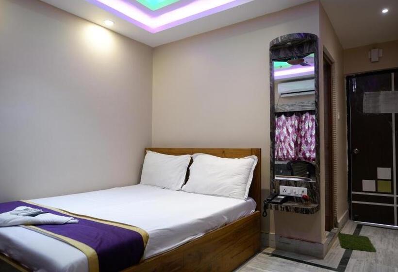 Quarto deluxe, Ananya