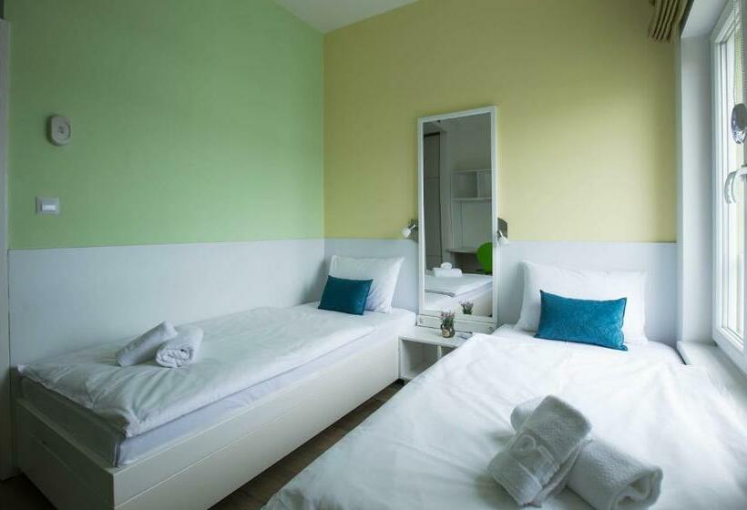 اتاق استاندارد, University Hotel Dorrah