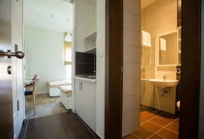 اتاق استاندارد, University Hotel Dorrah