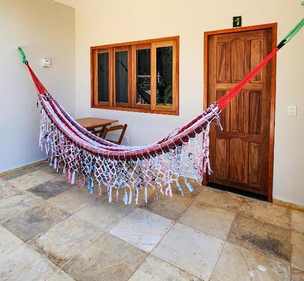 سوییت با چشم‌انداز باغ, Casa Suiça Brasileira