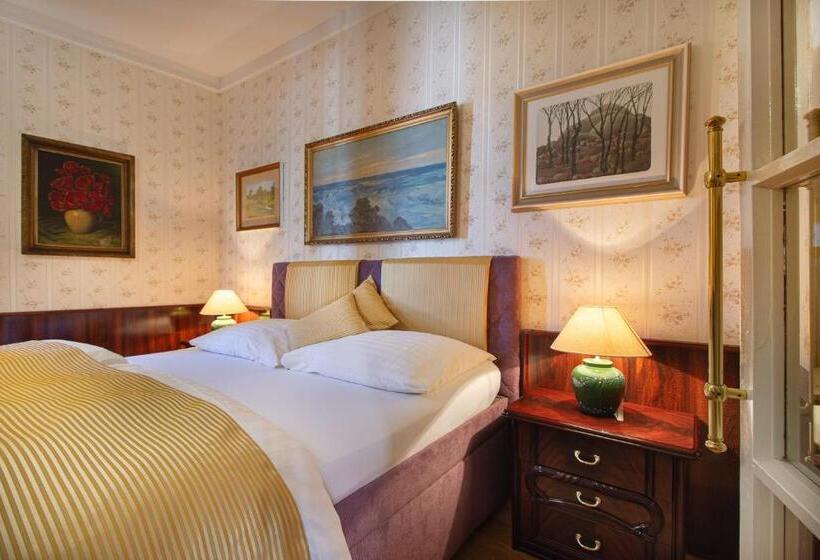 דירת חדר דלוקס, Penzion A Restaurace U Míšků