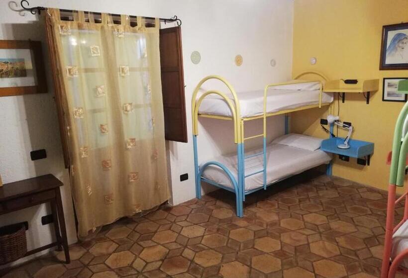 חדר סטנדרט לארבעה, Le Petit Chateau