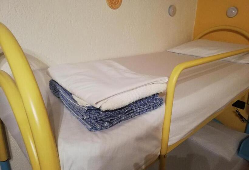 חדר סטנדרט לארבעה, Le Petit Chateau