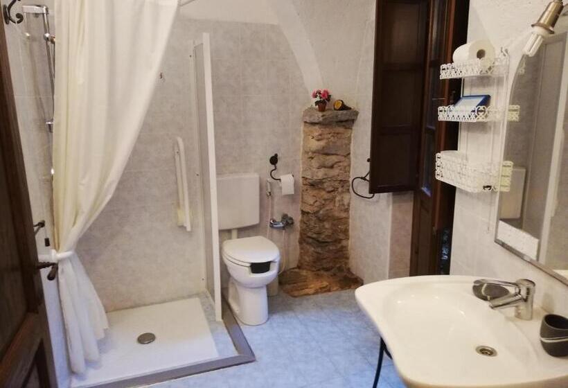 חדר סטנדרט לארבעה, Le Petit Chateau