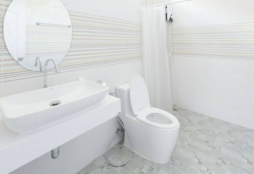 Quarto Familiar, Again At Klongnga Resort