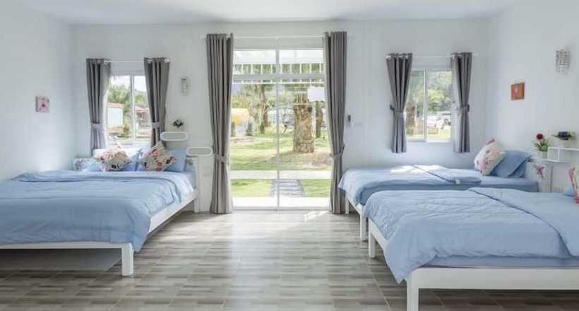 Quarto Familiar, Again At Klongnga Resort