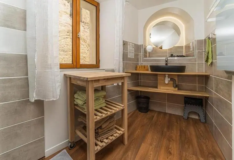 2ベッドルームハウス, Au Château De Villelongue B&b