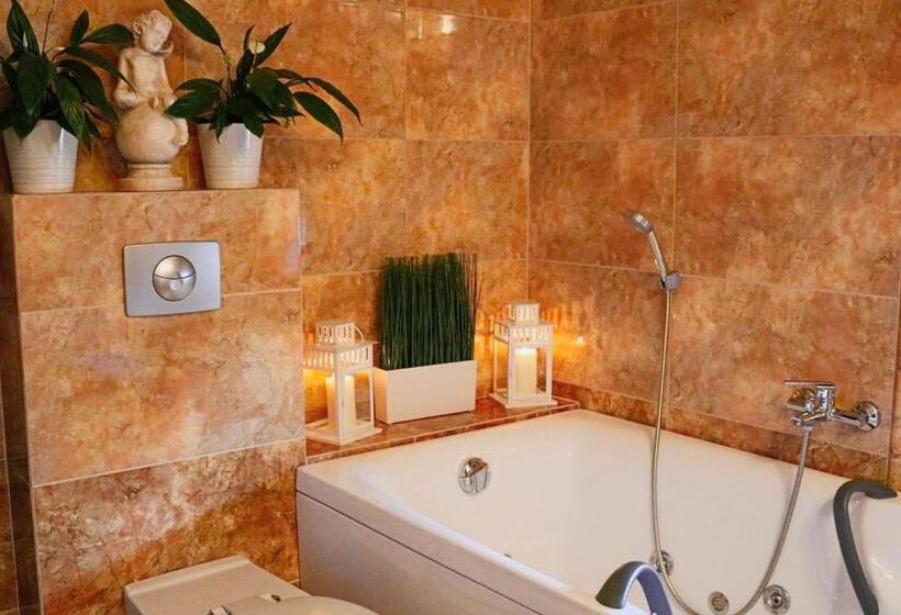 غرفة قياسية مطلة على الجبل, Grand Panorama