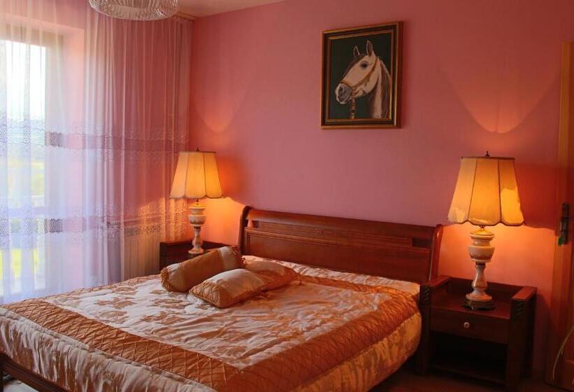 غرفة قياسية ثلاثية مزودة بشرفة, Grand Panorama