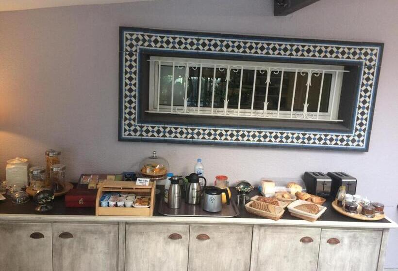 غرفة قياسية, Le Patio 34