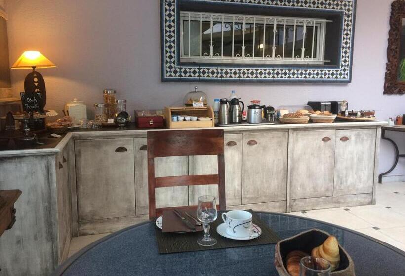 غرفة قياسية, Le Patio 34