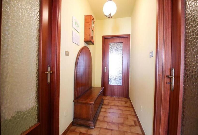 חדר סטנדרט עם מרפסת, Spighe Paglia E Girasole