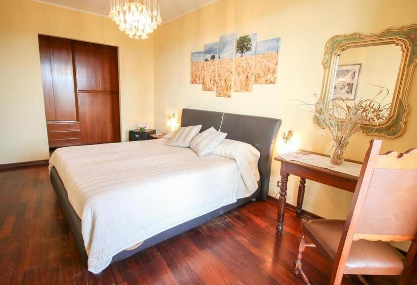 חדר דלוקס עם מרפסת, Spighe Paglia E Girasole