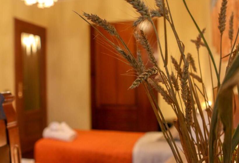 חדר דלוקס עם מרפסת, Spighe Paglia E Girasole