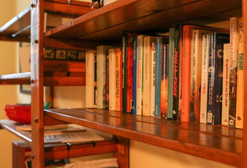 חדר סטנדרט עם מרפסת, Spighe Paglia E Girasole