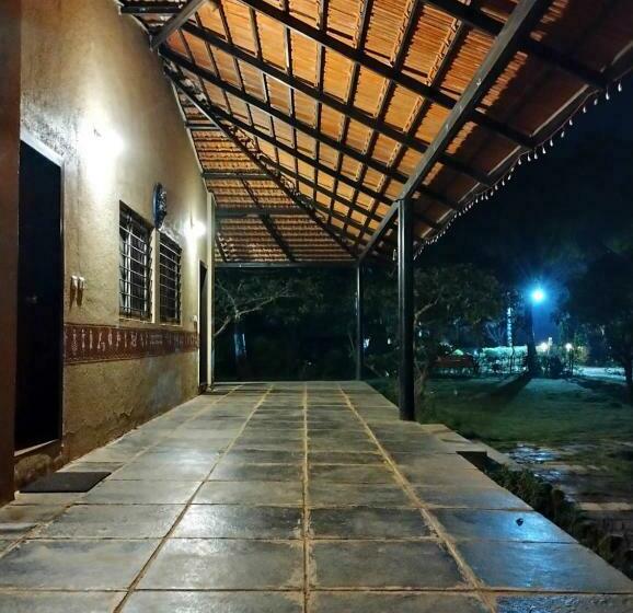 Номер Deluxe, Megh Malhar Agro Tourism