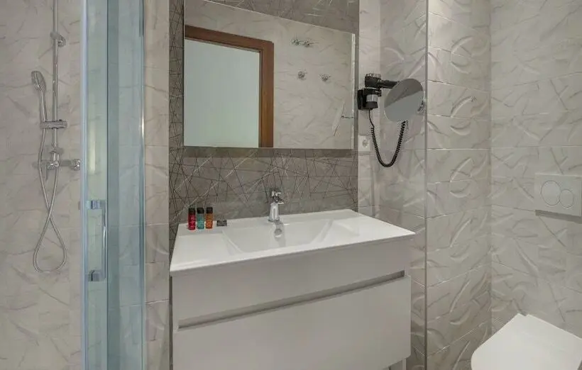 اتاق استاندارد, SH Suite Palace