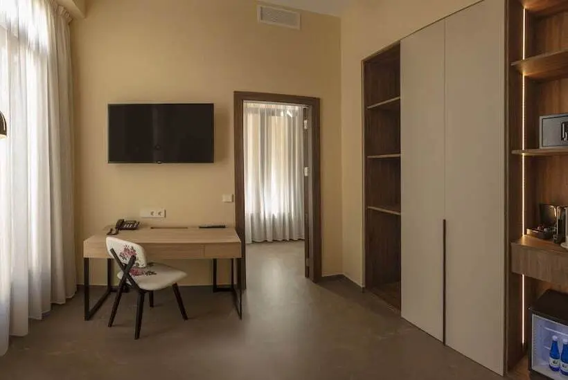اتاق سوپریور, SH Suite Palace