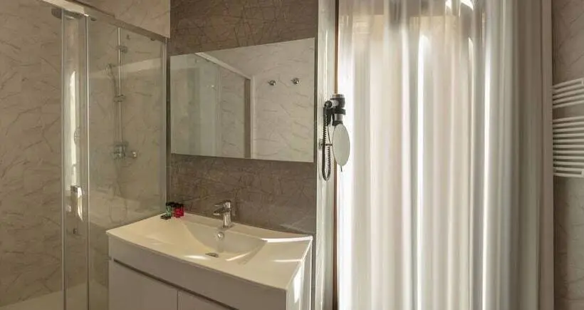 اتاق سوپریور, SH Suite Palace