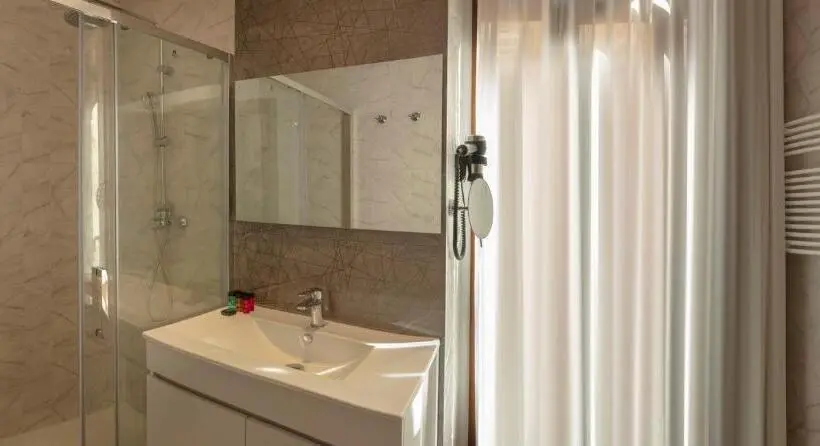 اتاق سوپریور, SH Suite Palace