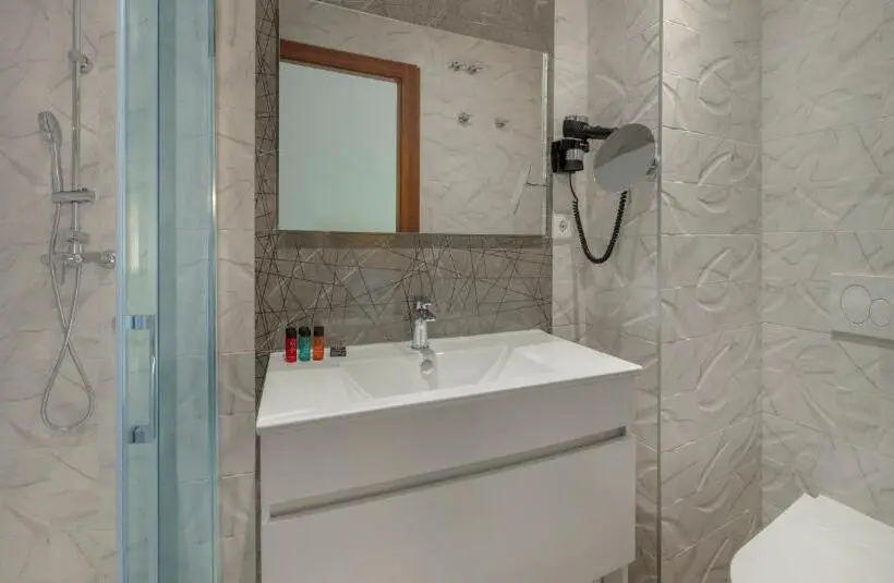 اتاق استاندارد, SH Suite Palace