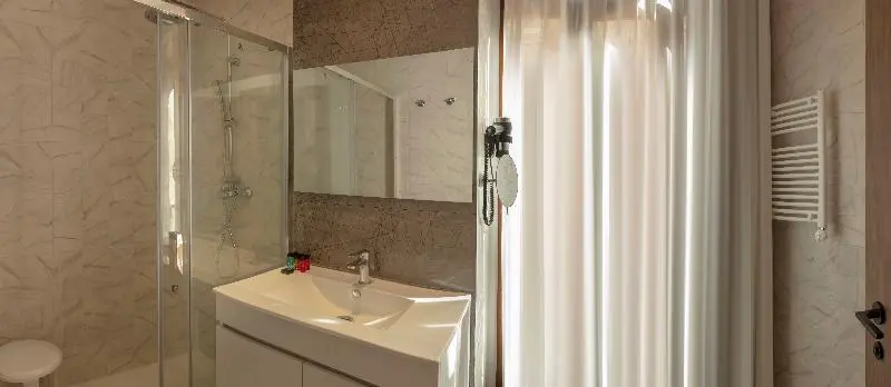 اتاق سوپریور, SH Suite Palace