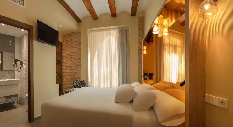 اتاق استاندارد, SH Suite Palace