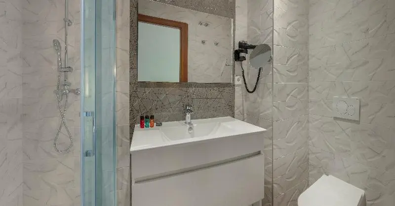 اتاق استاندارد, SH Suite Palace