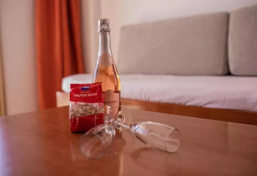 آپارتمان سوپریور 1 خوابه با چشم‌انداز استخر, Servatur Caribe