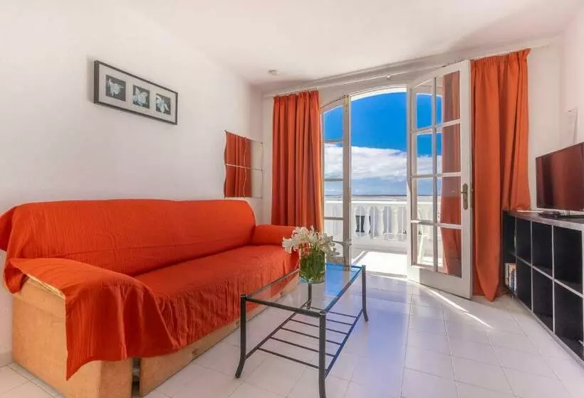 آپارتمان 1 خوابه با بالکن, Apartamentos Corona Mar