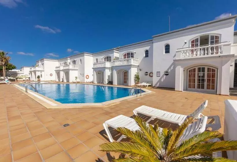 آپارتمان 1 خوابه با بالکن, Apartamentos Corona Mar