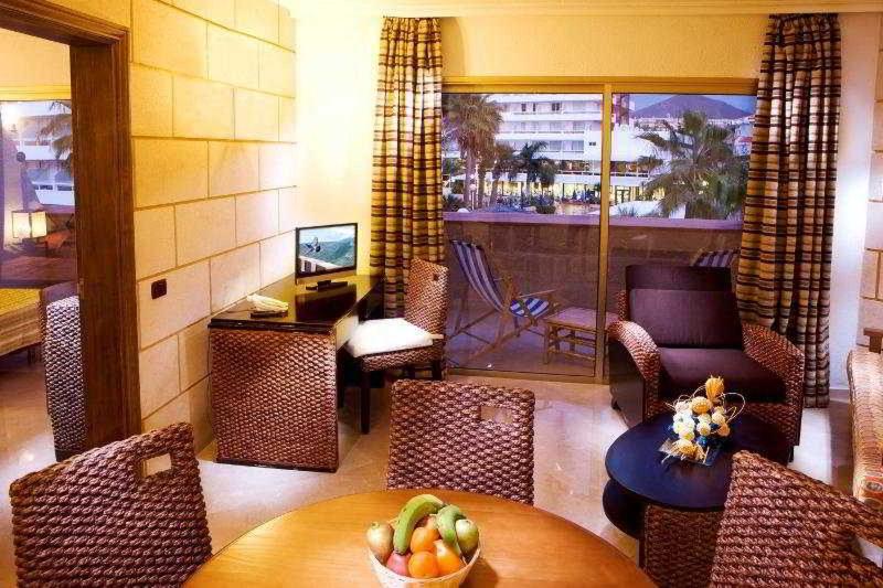 آپارتمان 1 خوابه, Apartamentos Piramides