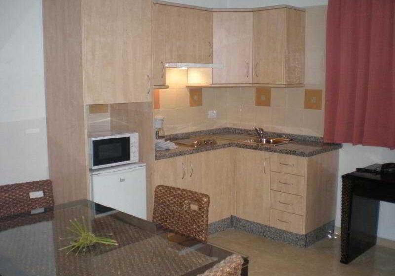 آپارتمان 2 خوابه, Apartamentos Piramides